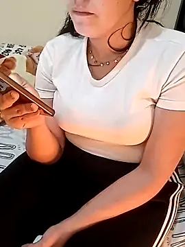 ShadiaStar online show from 02.27.25