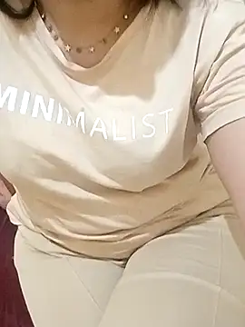 ShadiaStar online show from 03.18.25