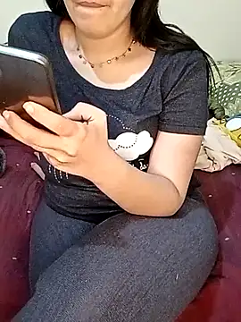 ShadiaStar online show from 03.22.25