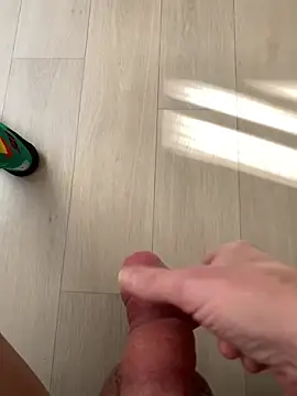 Snapshot of knudelboy2 chatting on 12.28.24 knudelboy2 online show from 12.28.24