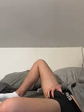 Snapshot of Jamie_2006 chatting on 12.11.24 Jamie 2006 online show from 12.11.24