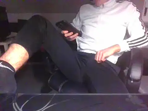 Snapshot of Jamie_2006 chatting on 01.15.25 Jamie 2006 online show from 01.15.25