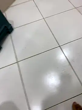 Lahcene online show from 11.17.25