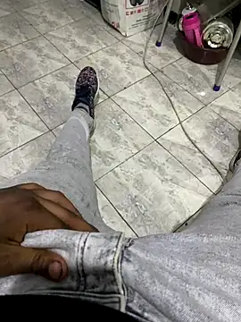 Lahcene online show from 12.02.25