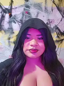 Snapshot of CANELA_9911 chatting on 10.23.25 CANELA 9911 online show from 10.23.25