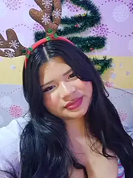 Snapshot of CANELA_9911 chatting on 12.01.25 CANELA 9911 online show from 12.01.25