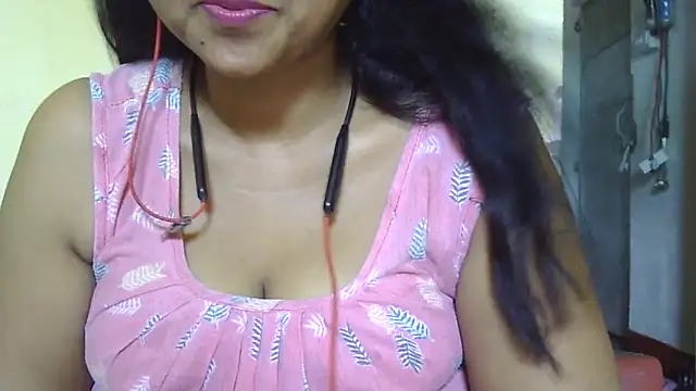 Snapshot of Suhana-sapna chatting on 09.19.25 Suhana-sapna online show from 09.19.25
