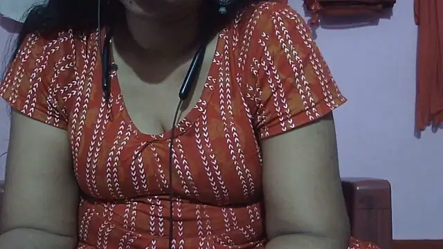Snapshot of Suhana-sapna chatting on 06.14.26 Suhana-sapna online show from 06.14.26