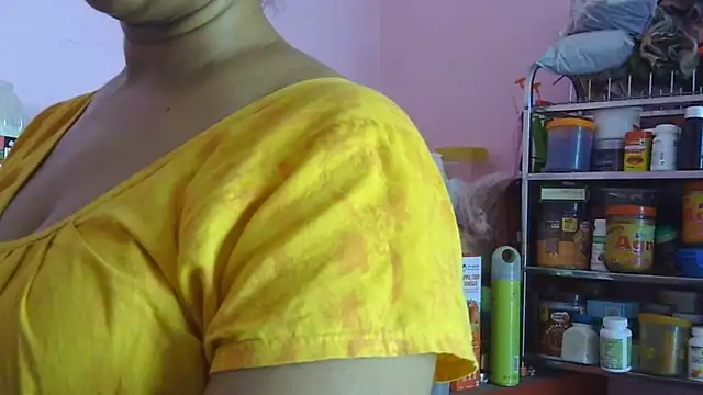 Snapshot of Suhana-sapna chatting on 06.17.26 Suhana-sapna online show from 06.17.26