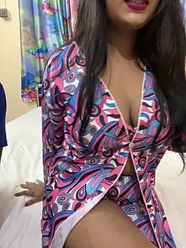 Snapshot of ascuple chatting on 10.09.25 ascuple online show from 10.09.25