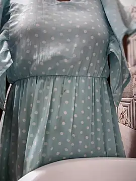 Snapshot of stylishpooja chatting on 09.18.25 stylishpooja online show from 09.18.25