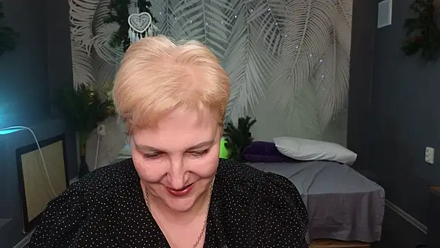 Sandra Snow online show from 01.23.25