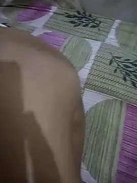 Snapshot of Kajaldx chatting on 02.27.25 Kajaldx online show from 02.27.25