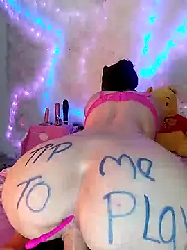 Snapshot of Sweety-Cat chatting on 01.04.25 Sweety-Cat online show from 01.04.25