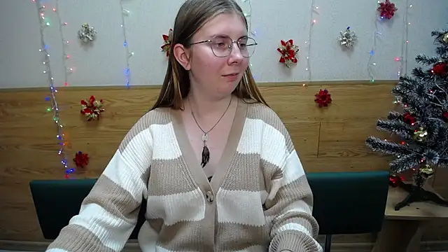 Snapshot of RysaKosaYlya chatting on 12.27.24 RysaKosaYlya online show from 12.27.24