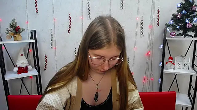 Snapshot of RysaKosaYlya chatting on 12.28.24 RysaKosaYlya online show from 12.28.24