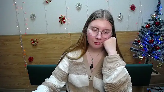 Snapshot of RysaKosaYlya chatting on 01.13.25 RysaKosaYlya online show from 01.13.25