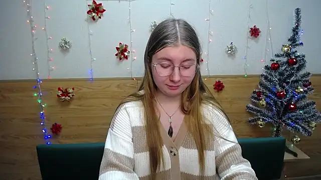 Snapshot of RysaKosaYlya chatting on 01.16.25 RysaKosaYlya online show from 01.16.25