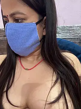 Snapshot of nehas chatting on 02.28.25 nehas online show from 02.28.25