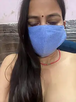 Snapshot of nehas chatting on 02.28.25 nehas online show from 02.28.25