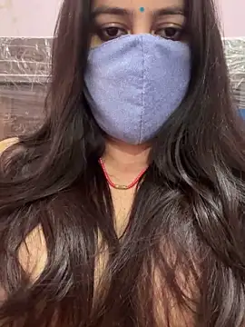 Snapshot of nehas chatting on 03.08.25 nehas online show from 03.08.25