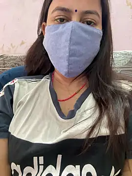 Snapshot of nehas chatting on 03.13.25 nehas online show from 03.13.25