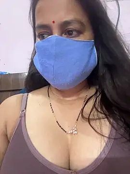 Snapshot of nehas chatting on 09.30.25 nehas online show from 09.30.25