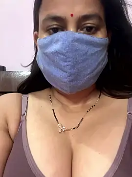 Snapshot of nehas chatting on 10.01.25 nehas online show from 10.01.25