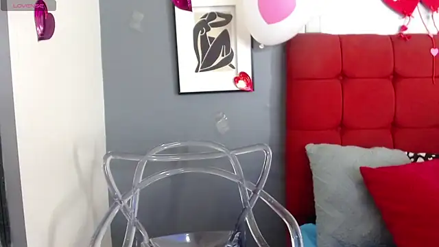  Natassia Dreams online show from 02.16.25