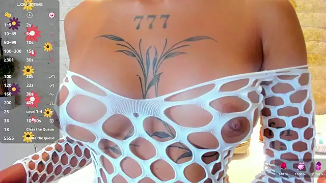 mia roldan  online show from 02.27.25