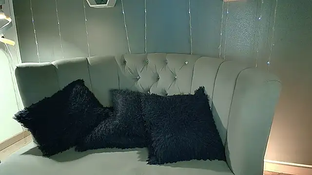 slutty venus online show from 01.18.25