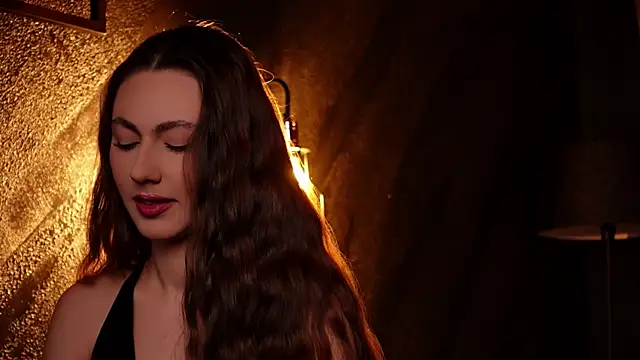 Snapshot of MuseSolis chatting on 01.27.25 MuseSolis online show from 01.27.25