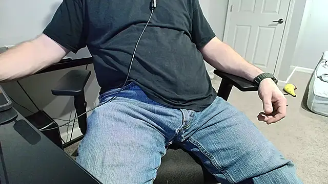 Snapshot of _magictouch_ chatting on 12.28.24 magictouch online show from 12.28.24