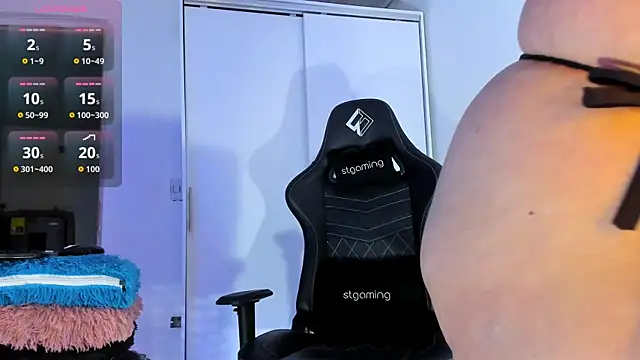 Snapshot of Dulce_smith_1 chatting on 11.24.25 Dulce smith 1 online show from 11.24.25