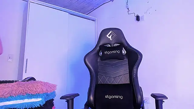 Dulce smith 1 online show from 03.03.26