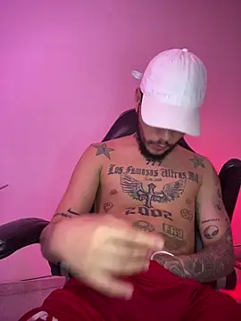 Junihn0 online show from 11.18.25