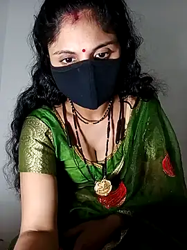 Snapshot of Cute-Aadhvita chatting on 02.11.25 Cute-Aadhvita online show from 02.11.25