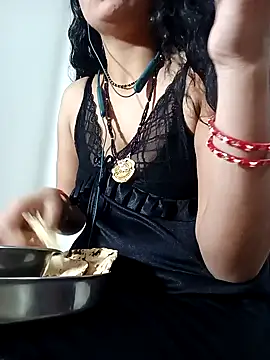 Snapshot of Cute-Aadhvita chatting on 02.12.25 Cute-Aadhvita online show from 02.12.25