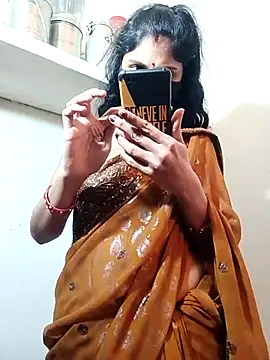 Snapshot of Cute-Aadhvita chatting on 02.13.25 Cute-Aadhvita online show from 02.13.25