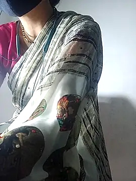 Snapshot of Cute-Aadhvita chatting on 03.05.25 Cute-Aadhvita online show from 03.05.25