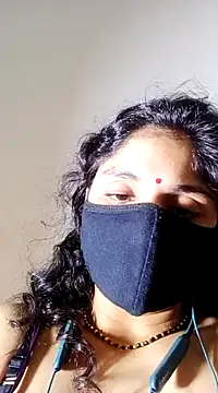 Snapshot of Cute-Aadhvita chatting on 03.10.25 Cute-Aadhvita online show from 03.10.25