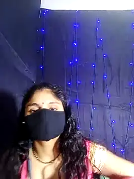 Snapshot of Cute-Aadhvita chatting on 03.10.25 Cute-Aadhvita online show from 03.10.25