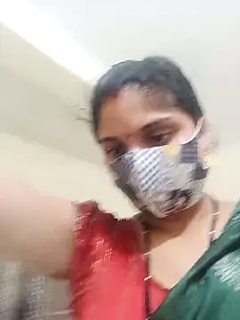 Snapshot of Cute-Aadhvita chatting on 09.18.25 Cute-Aadhvita online show from 09.18.25