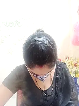 Snapshot of Cute-Aadhvita chatting on 09.20.25 Cute-Aadhvita online show from 09.20.25