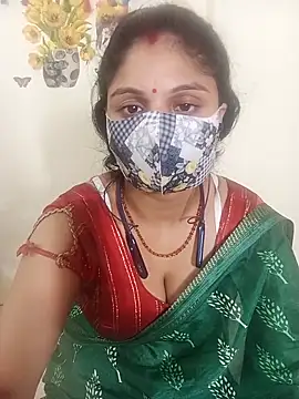 Snapshot of Cute-Aadhvita chatting on 10.19.25 Cute-Aadhvita online show from 10.19.25