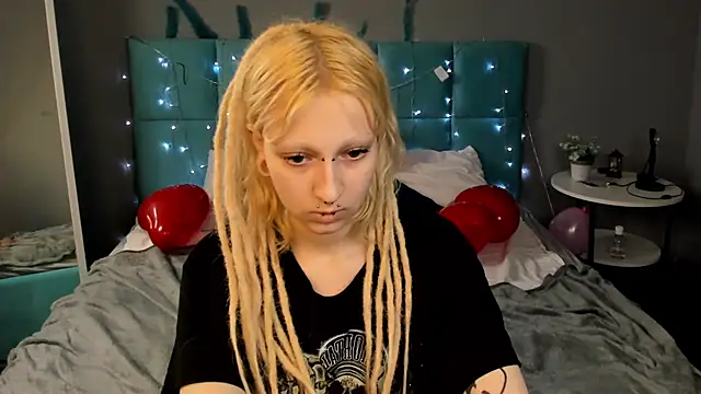 Lexy-Woorhez online show from 02.13.25