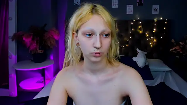 Lexy-Woorhez online show from 02.24.25