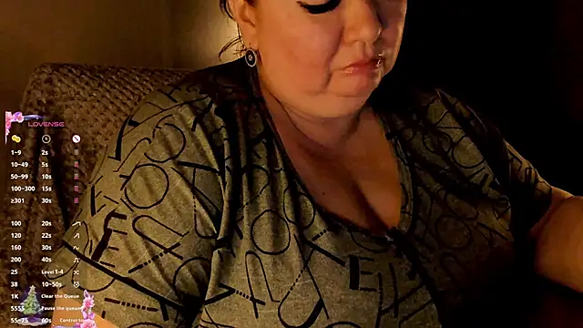 Snapshot of SexxyDreams1 chatting on 12.24.24 SexxyDreams1 online show from 12.24.24