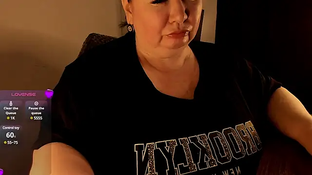 Snapshot of SexxyDreams1 chatting on 02.18.25 SexxyDreams1 online show from 02.18.25