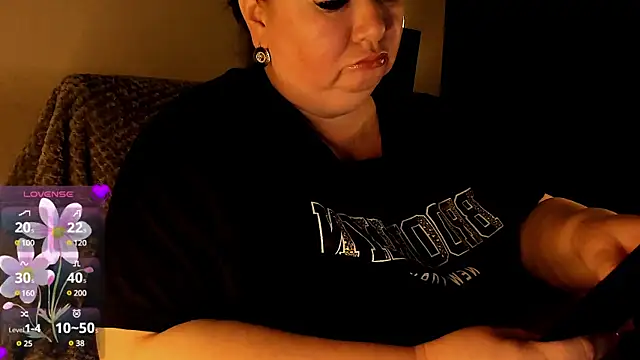 Snapshot of SexxyDreams1 chatting on 02.26.25 SexxyDreams1 online show from 02.26.25